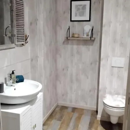 Au Bord De La Moselle Ramonchamp