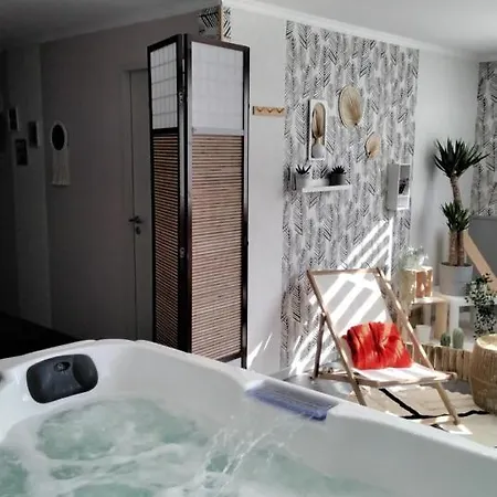 Au Bord De La Moselle Apartamento *